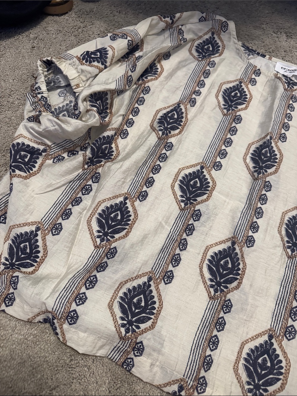 eesome Cream Tunic with Navy and Brown Print - Picture 4 of 5